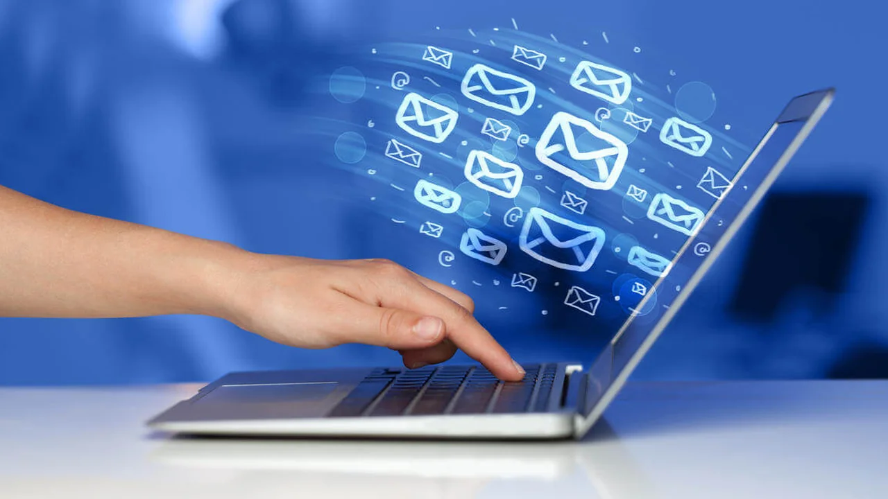 تعلم التسويق بالعمولة Affiliate Marketing من الأساسيات نحو تحقيق الأرباح الدائمة: كيف تختار الدورة التي تستحق وقتك